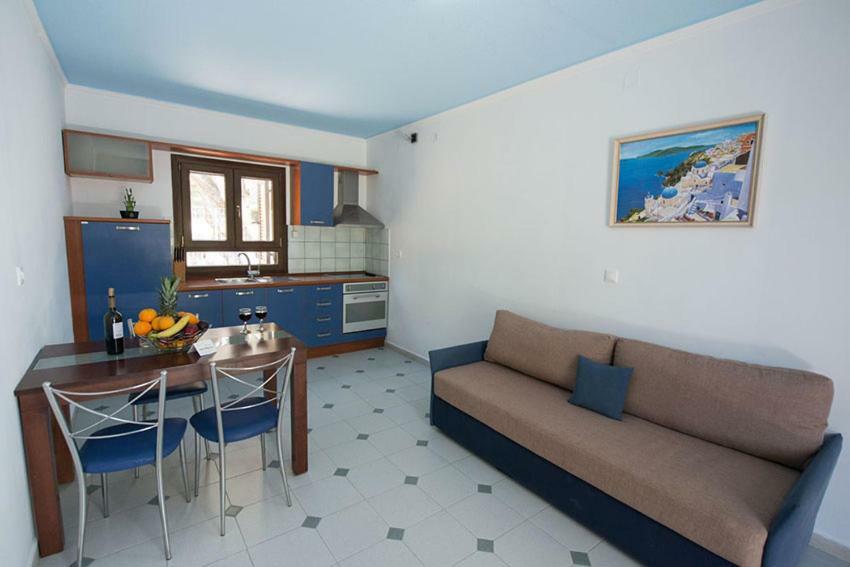 Ilios Hotel & Villas Yénion Eksteriør bilde