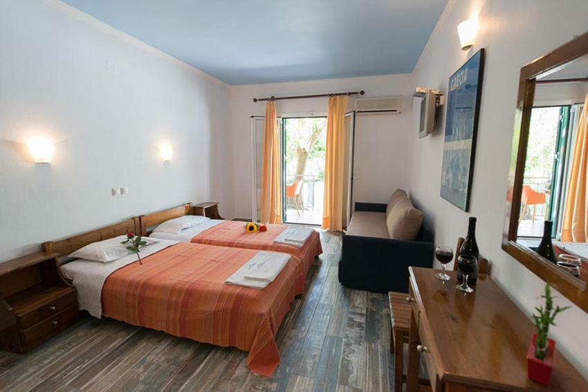 Ilios Hotel & Villas Yénion Eksteriør bilde