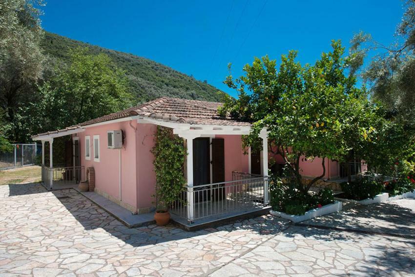 Ilios Hotel & Villas Yénion Eksteriør bilde