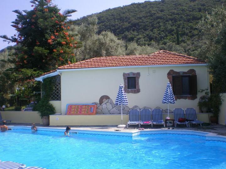 Ilios Hotel & Villas Yénion Eksteriør bilde